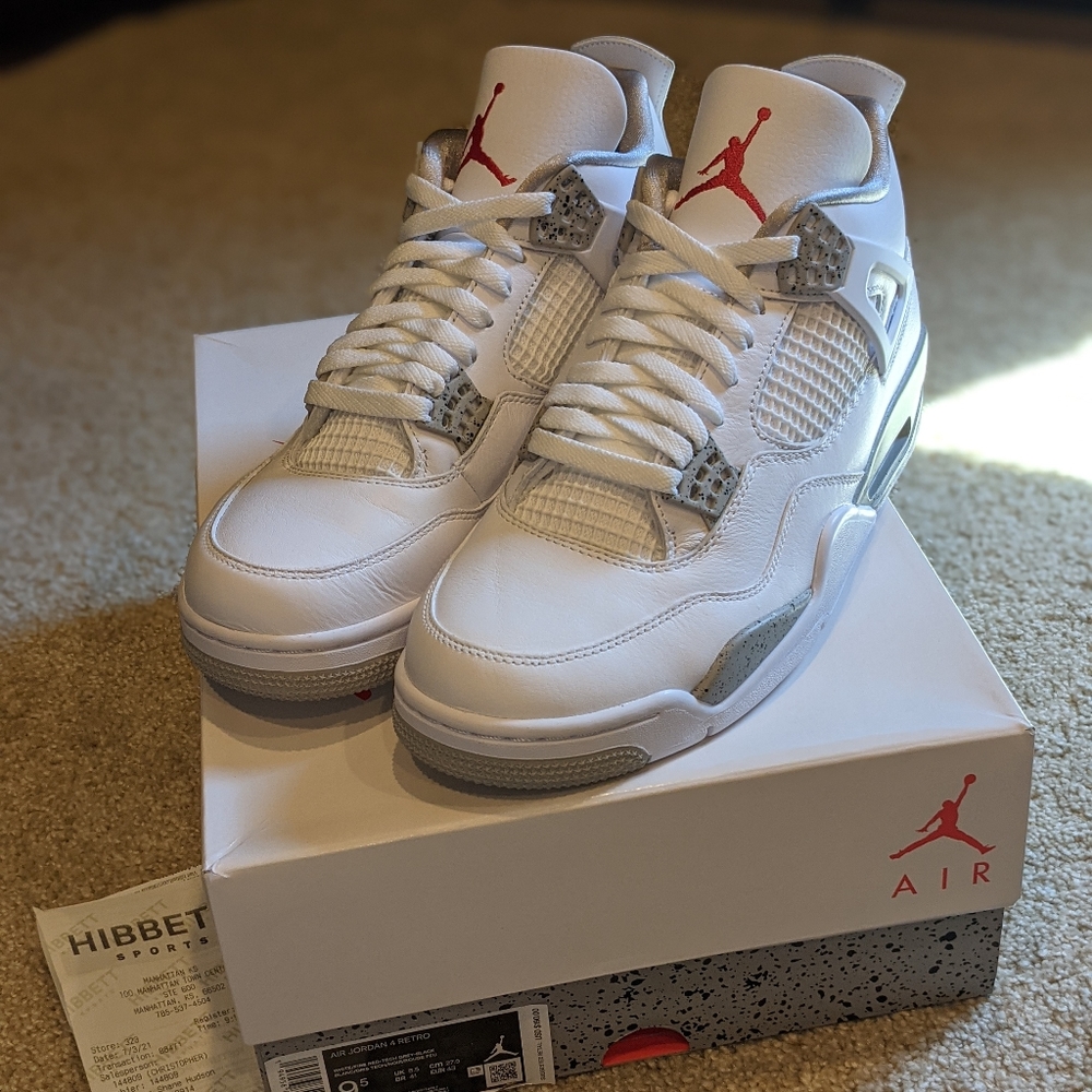 Jordan Retro 4 Tech White Oreo 9.5M w Receipt